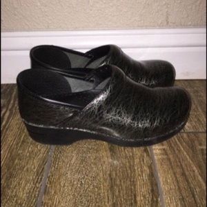 Dansko shoes size 40